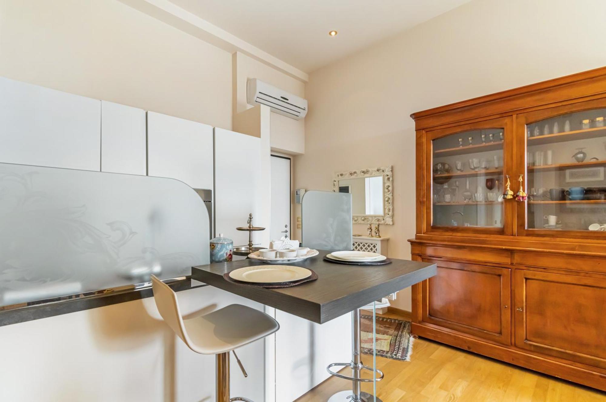 Porta Tufi Luxury Apartment With Private Parking! Siena Exterior foto